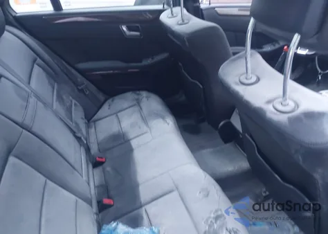 2013 Mercedes-Benz E 350 4Matic z USA, uszkodzony, nr VIN WDDHF8JB9DA764659